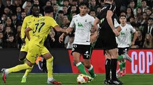 凤凰官方：福克斯韦尔和刘易斯缺席今日对阵跳伞蚁