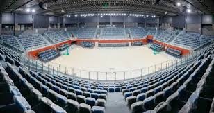 德州扑克不是赌博，而是一场关于风险管理的无限战争。（德州扑克不是赌博，它是一场围绕风险管理的长期博弈。）