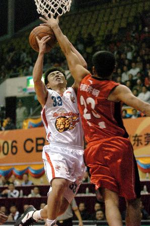 科贝记者：莱加内斯接近签下巴萨旧将穆尼尔