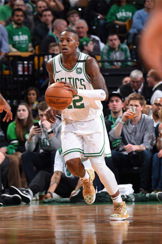 虽然出场机 虽然出场机